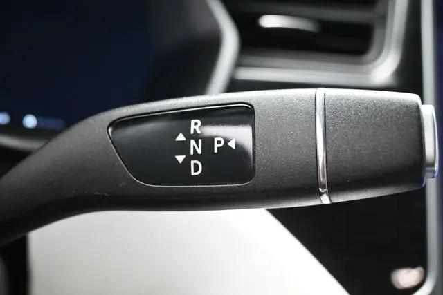 2019 Tesla Model X Standard Range