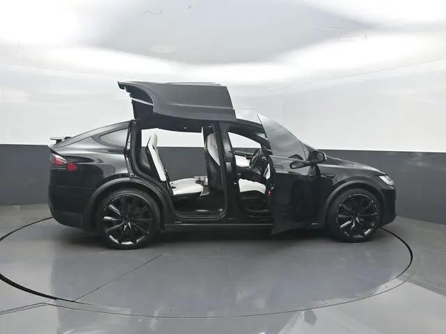 2019 Tesla Model X Standard Range