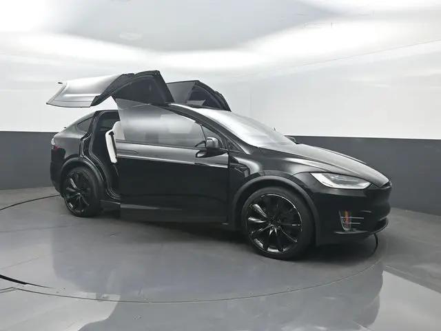 2019 Tesla Model X Standard Range