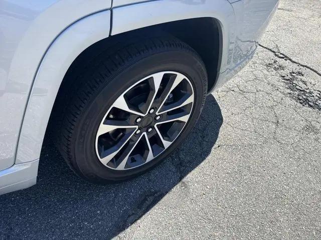 2023 Jeep Grand Cherokee L Overland 4x4