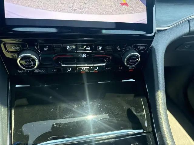 2023 Jeep Grand Cherokee L Overland 4x4
