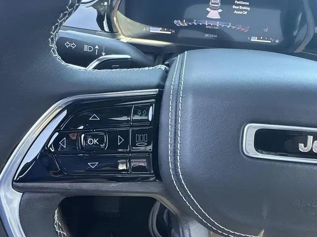 2023 Jeep Grand Cherokee L Overland 4x4