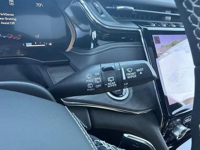 2023 Jeep Grand Cherokee L Overland 4x4