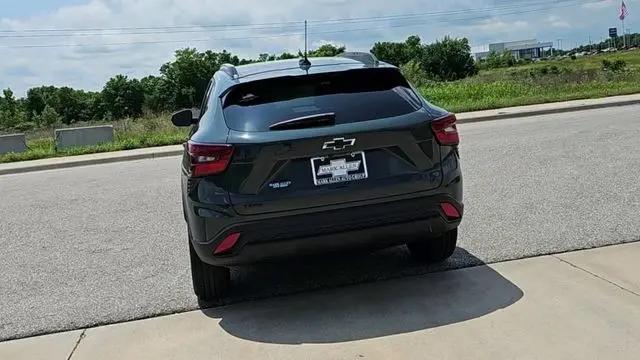 2026 Chevrolet Trax FWD LT