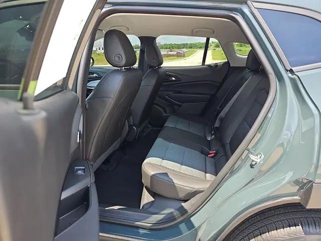 2026 Chevrolet Trax FWD LT