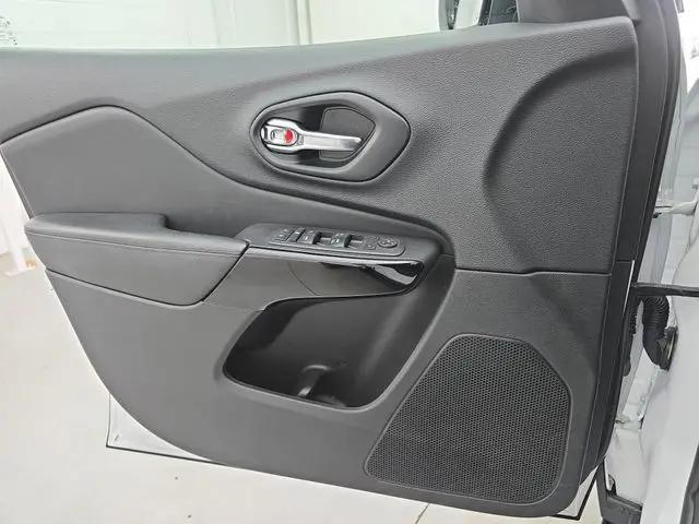 2021 Jeep Cherokee Altitude 4x4