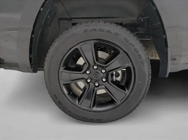 2022 Ram 1500 Big Horn Crew Cab 4x4 5'7" Box
