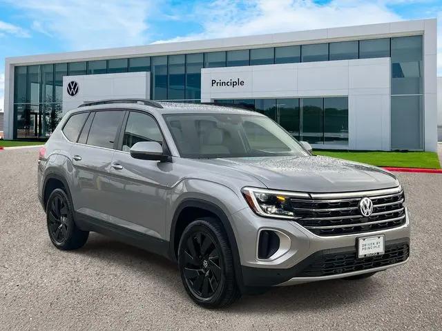 2026 Volkswagen Atlas SE with Technology