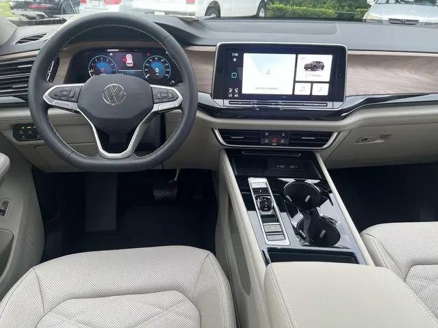 2026 Volkswagen Atlas SE with Technology