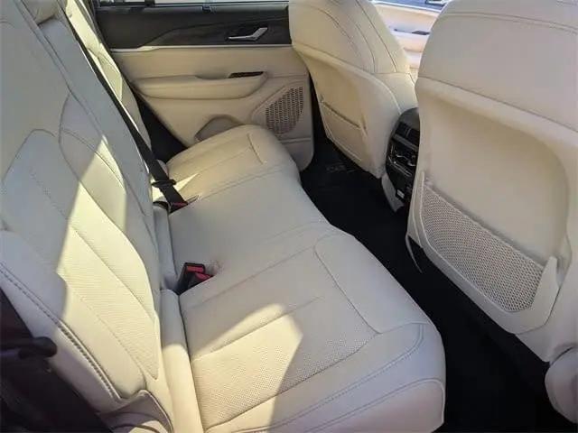 2025 Jeep Grand Cherokee Limited 4x2