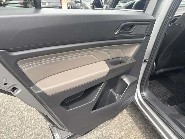 2023 Volkswagen Atlas Cross Sport 3.6L V6 SE w/Technology