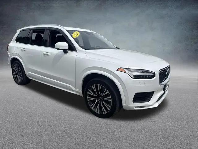 2020 Volvo XC90 T6 Momentum 7 Passenger