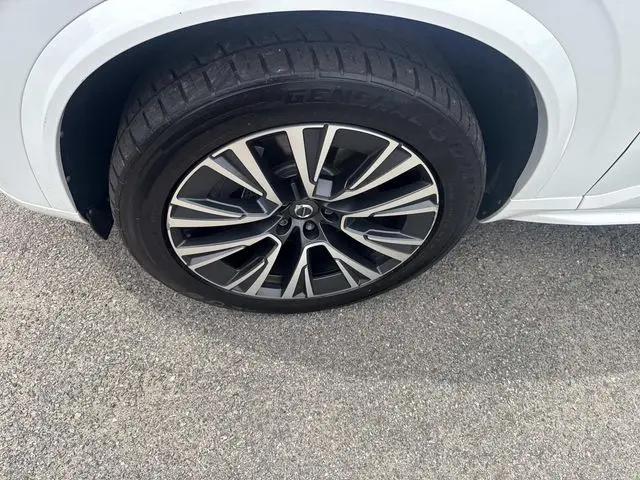 2020 Volvo XC90 T6 Momentum 7 Passenger