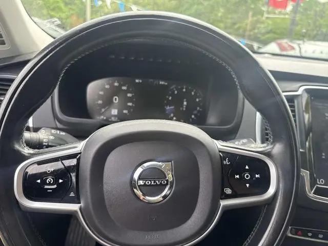 2020 Volvo XC90 T6 Momentum 7 Passenger