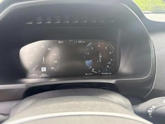2020 Volvo XC90 T6 Momentum 7 Passenger
