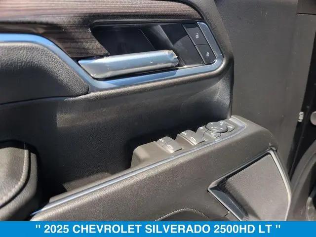2025 Chevrolet Silverado 2500HD 4WD Crew Cab Standard Bed LT
