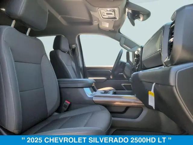 2025 Chevrolet Silverado 2500HD 4WD Crew Cab Standard Bed LT