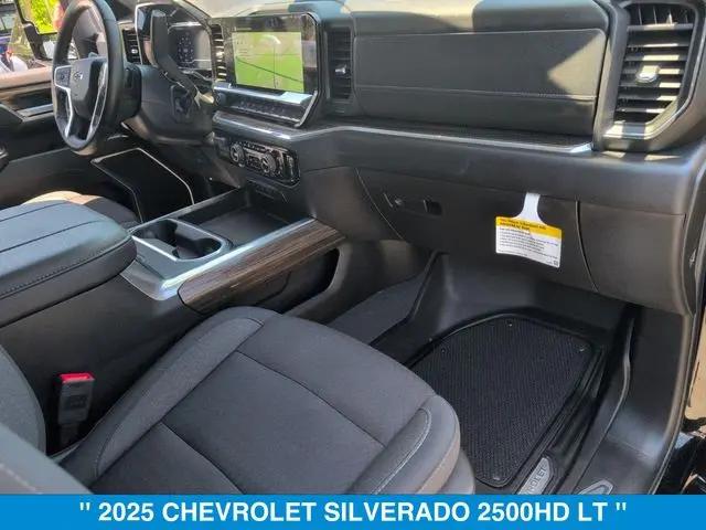 2025 Chevrolet Silverado 2500HD 4WD Crew Cab Standard Bed LT