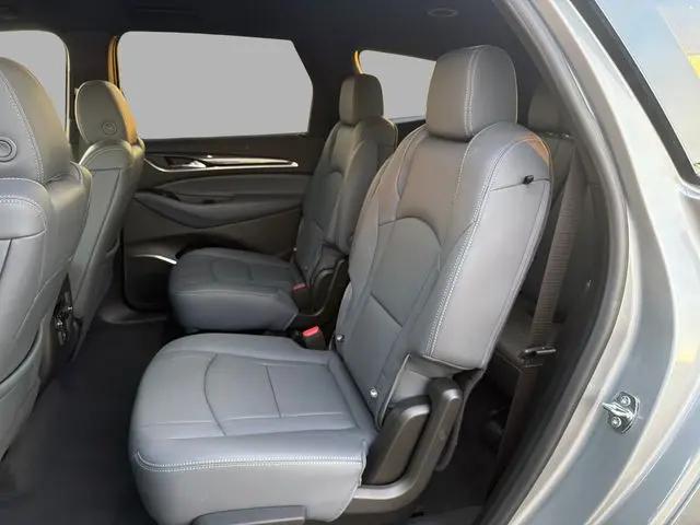 2023 Buick Enclave Essence FWD