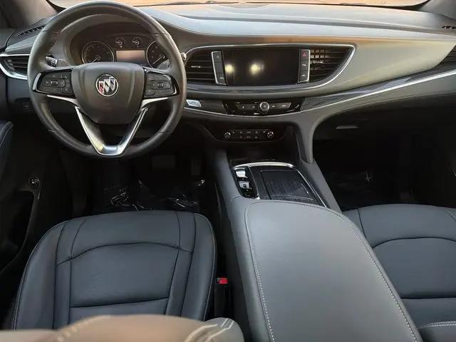 2023 Buick Enclave Essence FWD