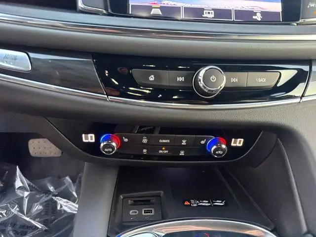 2023 Buick Enclave Essence FWD
