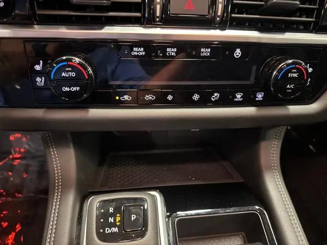 2025 Nissan Pathfinder Platinum FWD