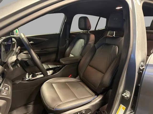 2024 Buick NV Sport Touring FWD