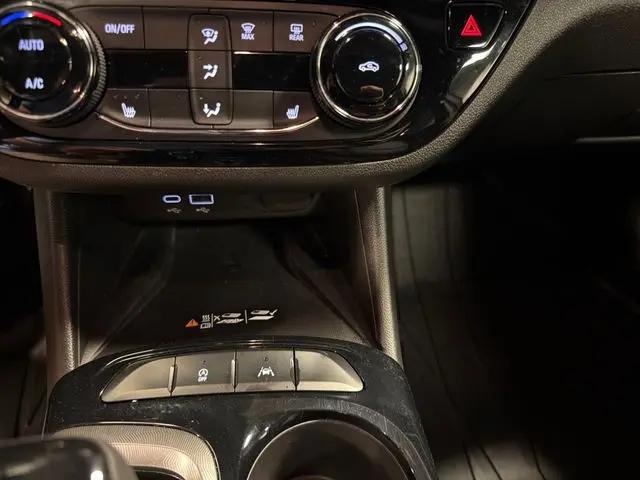 2024 Buick NV Sport Touring FWD