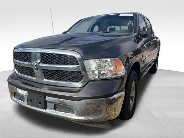 2019 Ram 1500 Classic SLT Crew Cab 4x4 5'7" Box