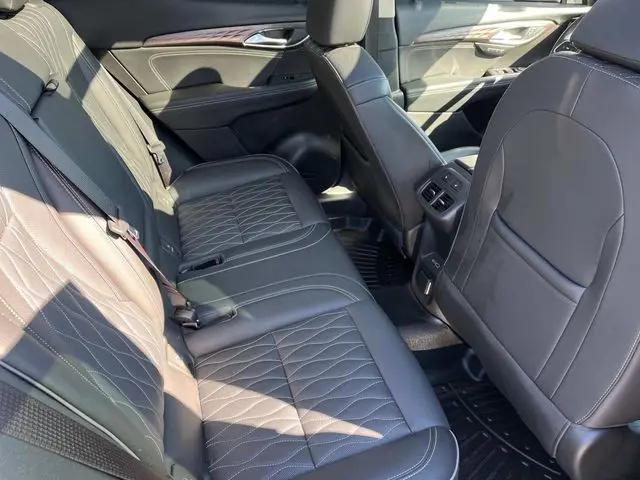 2022 Buick Envision AWD Avenir