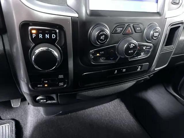 2024 Ram 1500 Classic Warlock Quad Cab 4x4 6'4" Box