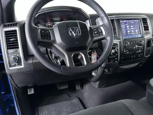 2024 Ram 1500 Classic Warlock Quad Cab 4x4 6'4" Box