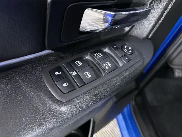 2024 Ram 1500 Classic Warlock Quad Cab 4x4 6'4" Box