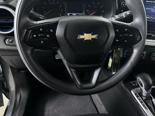 2024 Chevrolet Trax FWD SP