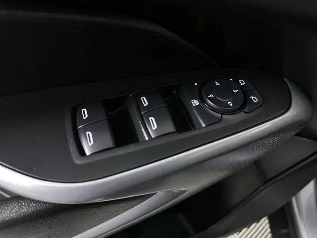 2024 Chevrolet Trax FWD SP