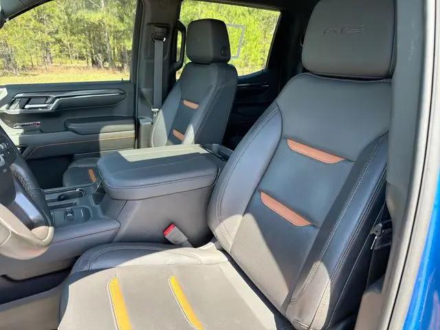 2024 GMC Sierra 1500 4WD Crew Cab Short Box AT4