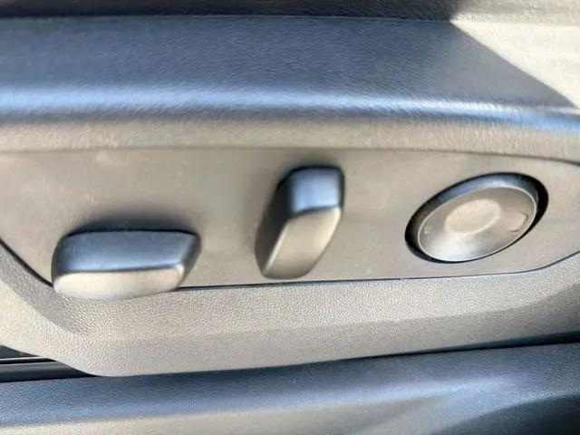 2024 GMC Sierra 1500 4WD Crew Cab Short Box AT4