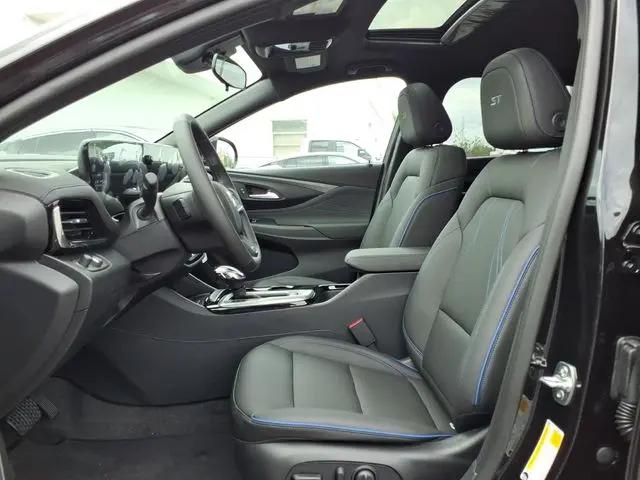2026 Buick NV Sport Touring FWD