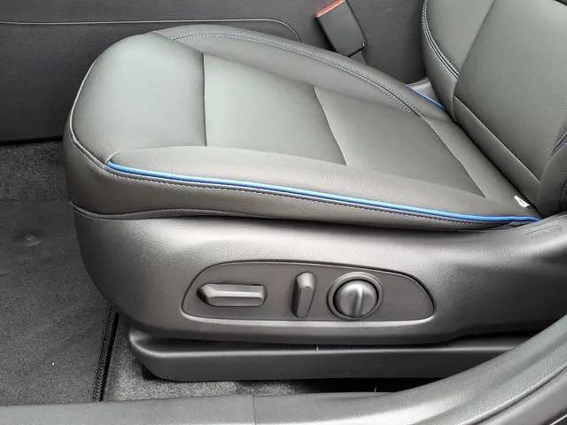2026 Buick NV Sport Touring FWD