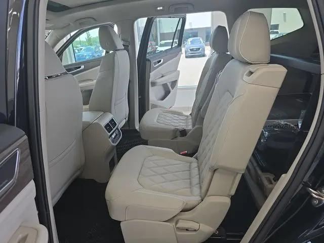 2026 Volkswagen Atlas SEL Premium R-Line