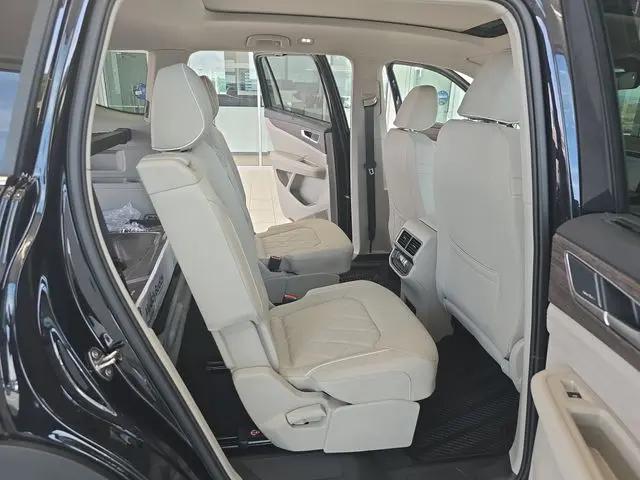 2026 Volkswagen Atlas SEL Premium R-Line