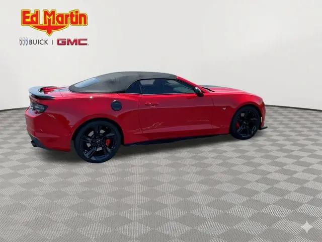 2023 Chevrolet Camaro RWD Convertible 2SS