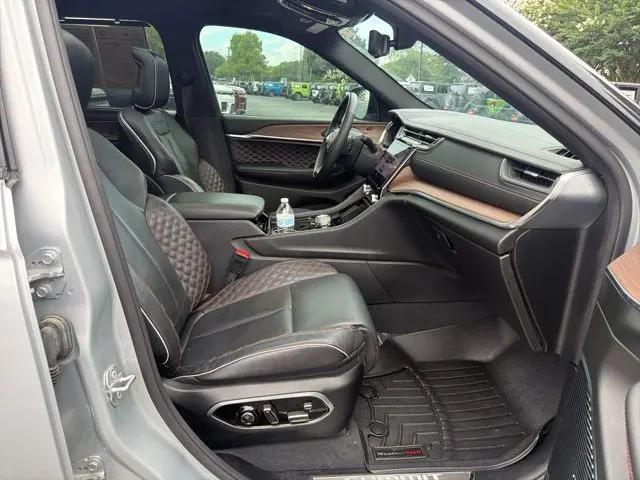 2023 Jeep Grand Cherokee L Summit 4x4