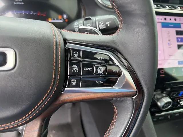2023 Jeep Grand Cherokee L Summit 4x4