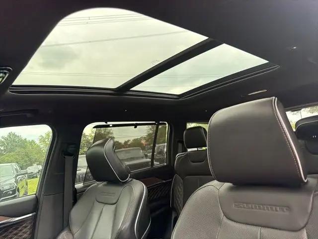 2023 Jeep Grand Cherokee L Summit 4x4