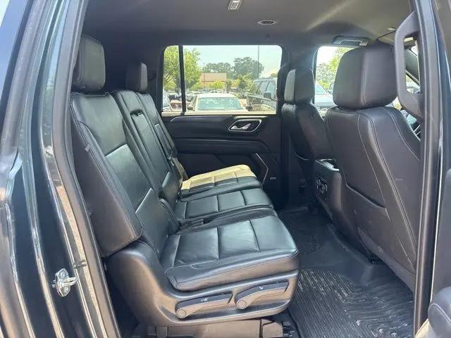 2021 Chevrolet Suburban 2WD LT