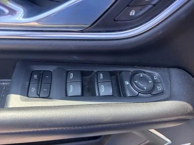 2021 Chevrolet Suburban 2WD LT