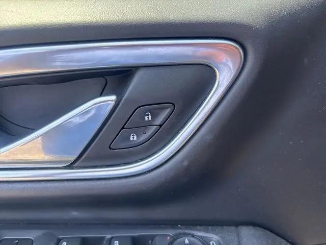 2021 Chevrolet Suburban 2WD LT