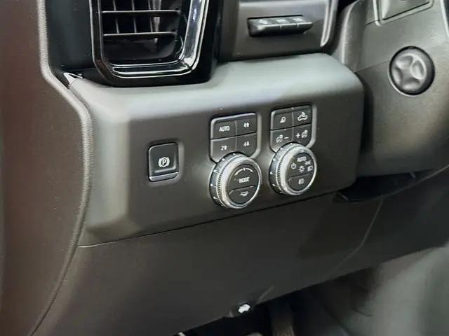 2026 GMC Sierra 1500 Crew Cab, Short Bed, AT4, 4WD