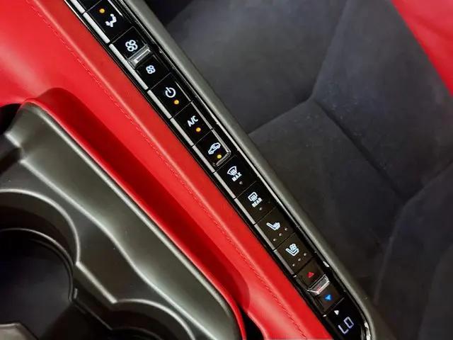 2024 Chevrolet Corvette Stingray RWD Convertible 3LT